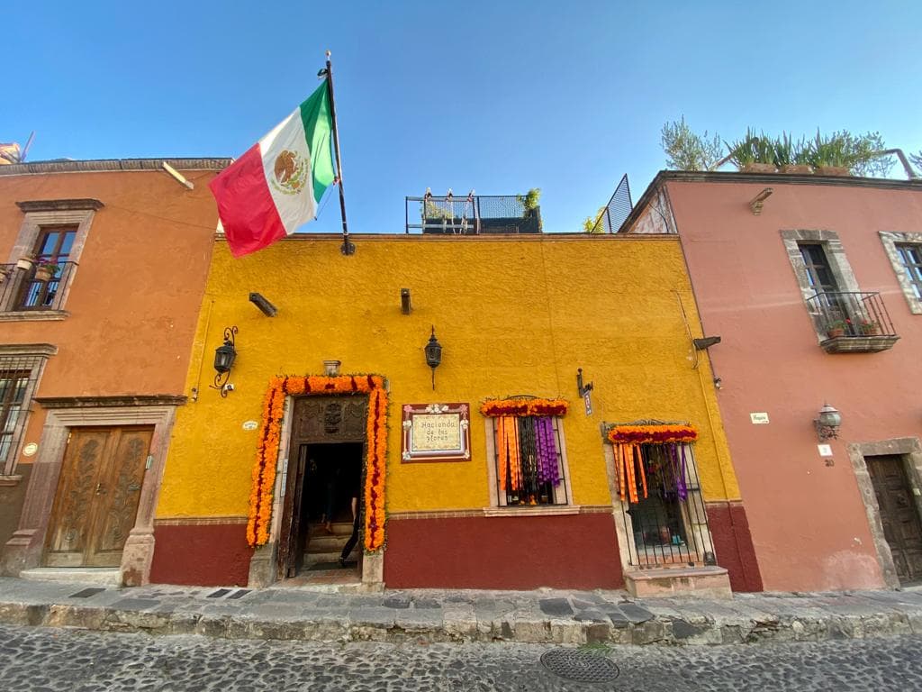Hacienda De Las Flores - photo 2