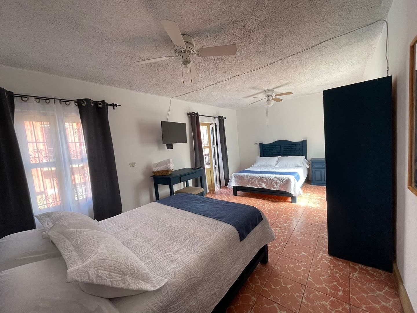 Hotel Y Hostal Santuario - photo 3