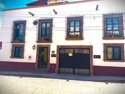 HOTEL LA LEJONA
