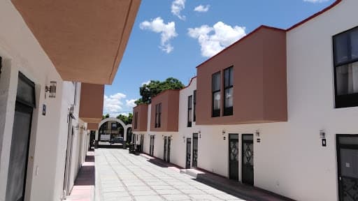 Camino De Allende Hotel - photo 2